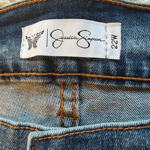 Jessica Simpson Blue Straight-Leg Jeans with Bleach Floral Details - Picture 8 of 16